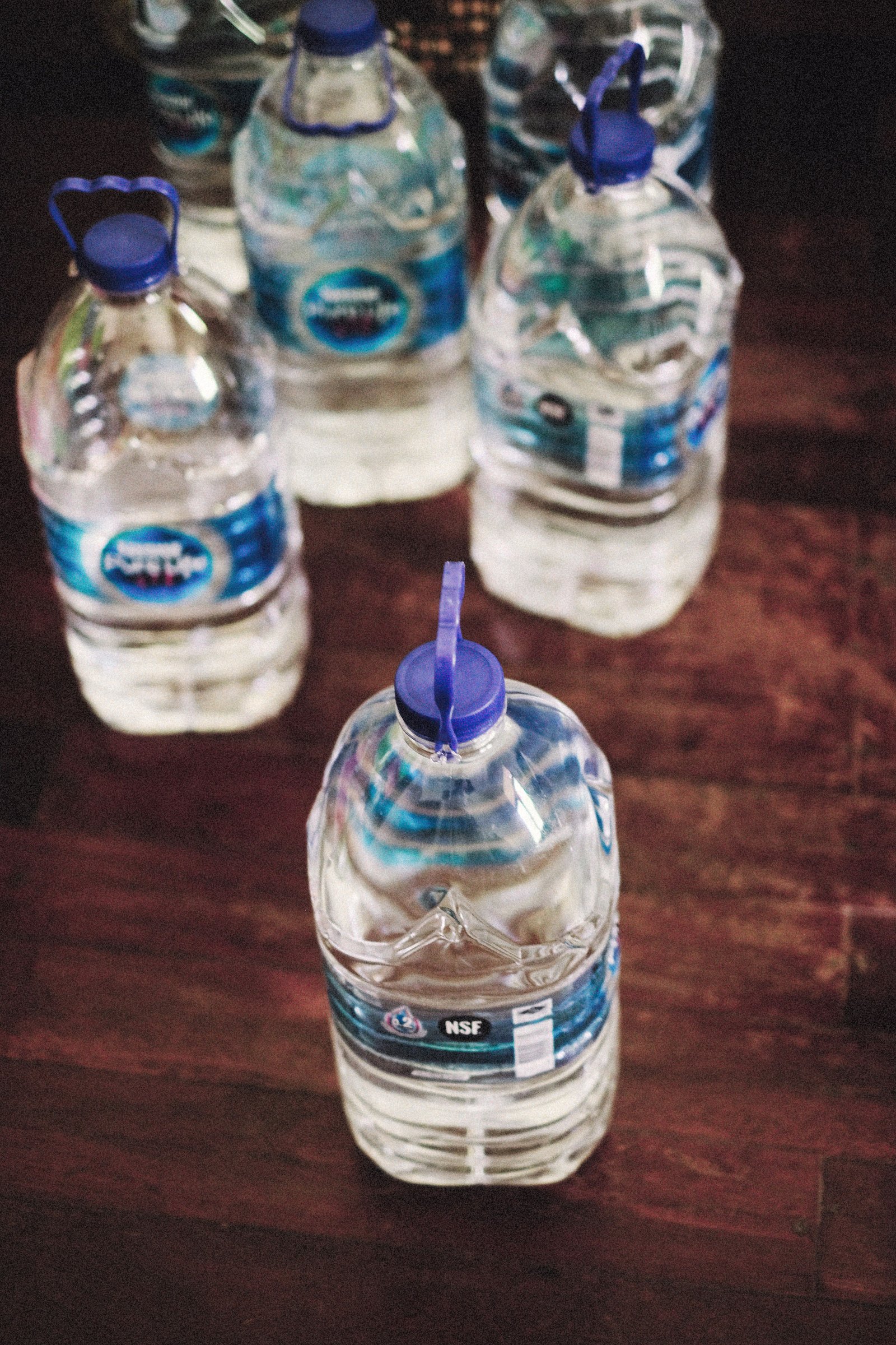12 L water bottles
